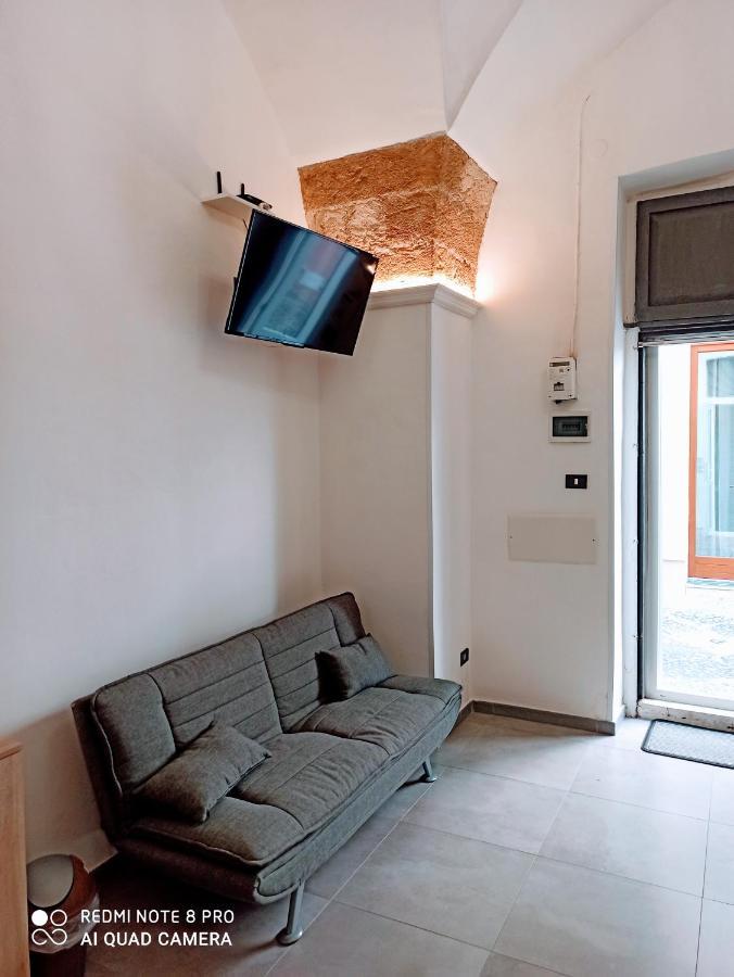 Monolocale Central Station Apartment Brindisi Exterior photo