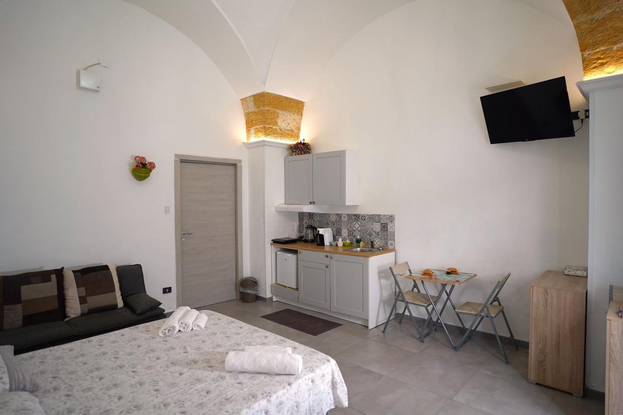 Monolocale Central Station Apartment Brindisi Exterior photo